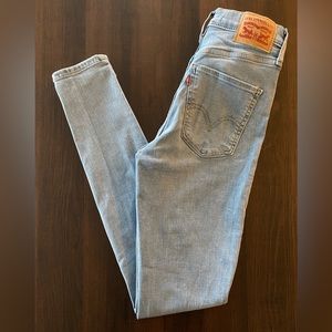 Levi’s Light Wash Mile High Super Skinny